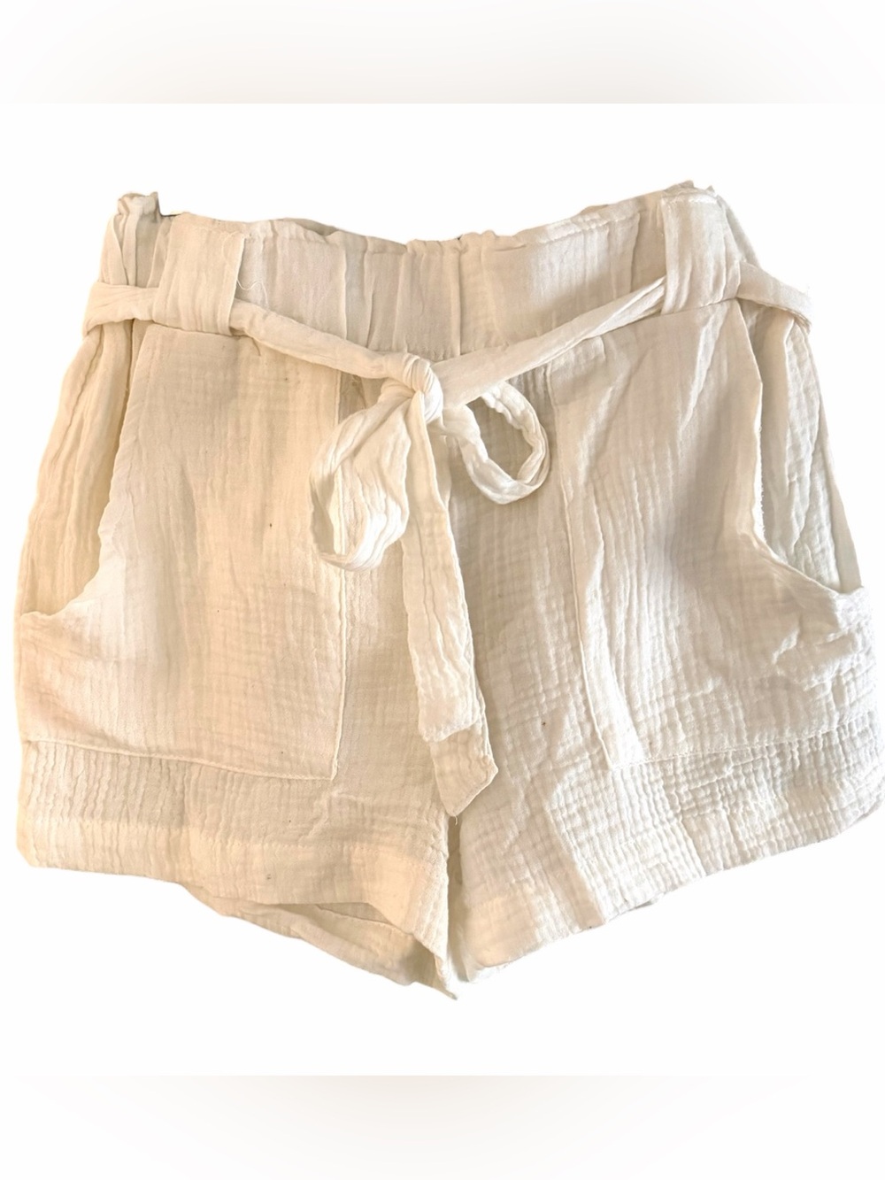 Indigo Rein women’s white linen-style gauze belted shorts with pockets - medium